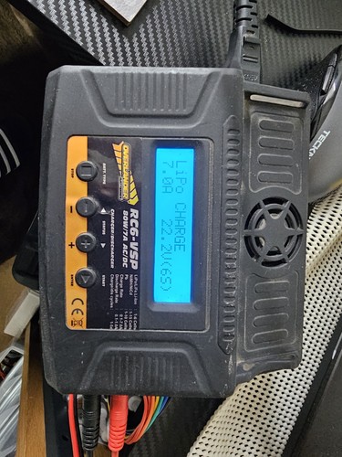 Car battery charger - ,
